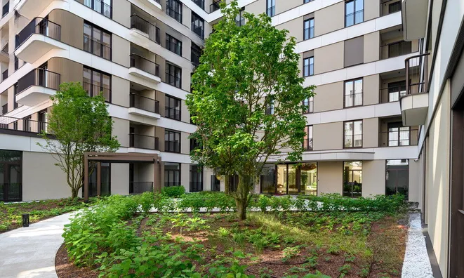 Недвижимость Квартира 4-комн. в центре: 2