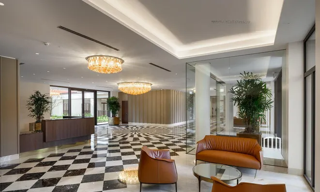 Недвижимость Квартира 4-комн. в центре: 4