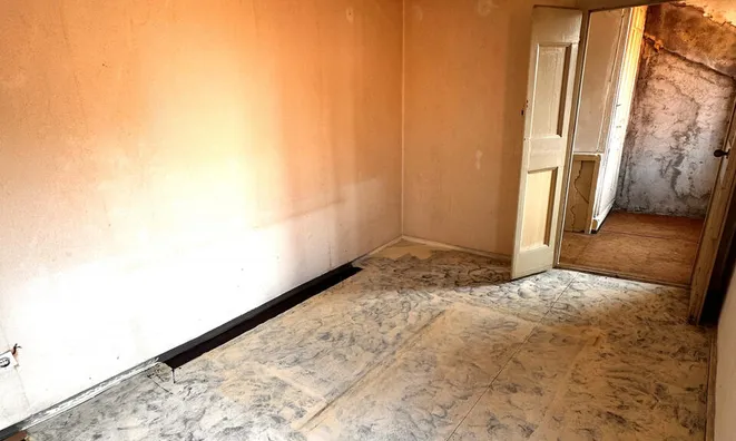 Недвижимость Однокомнатная квартира в центре Изолы: 4