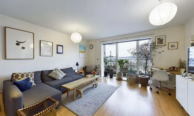 Недвижимость Luma Apartments, Central Way: 11