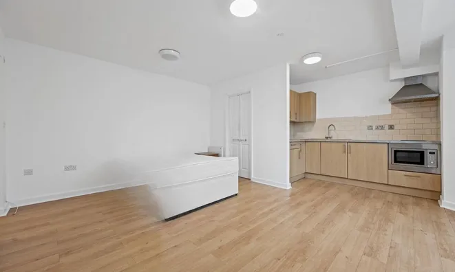 Недвижимость Shepherds Bush Road: 1