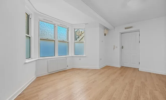 Недвижимость Shepherds Bush Road: 3