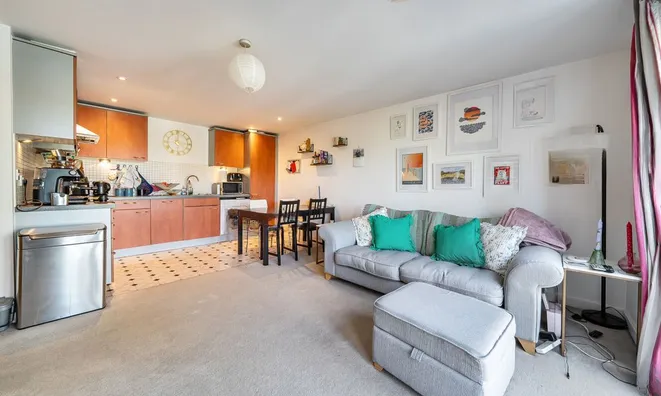 Недвижимость St. Georges Way, Peckham: 2