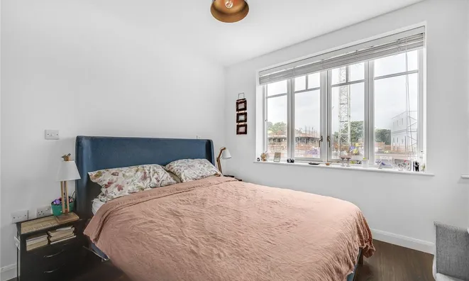 Недвижимость Carnwath Road: 2