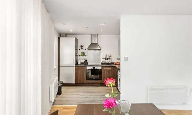 Недвижимость Quaker Street: 11