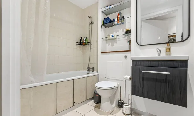 Недвижимость Quaker Street: 12