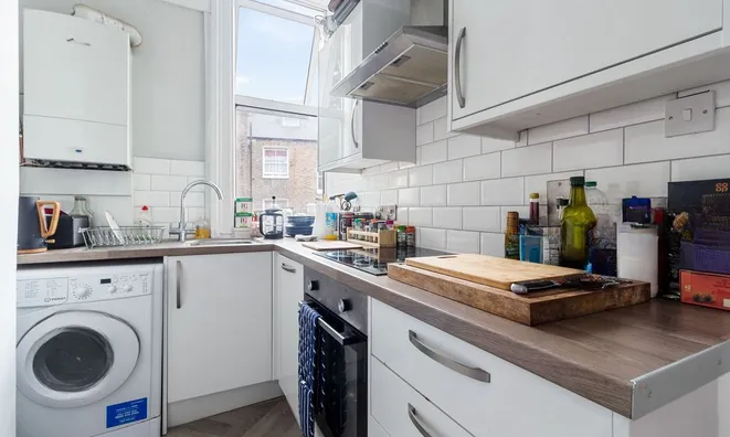 Недвижимость Kingsdown Road: 5