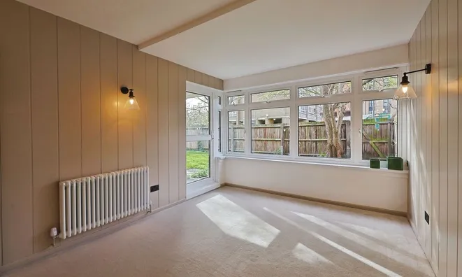 Недвижимость Shuttleworth Road: 3