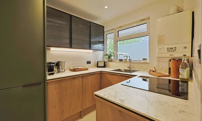 Недвижимость Shuttleworth Road: 9