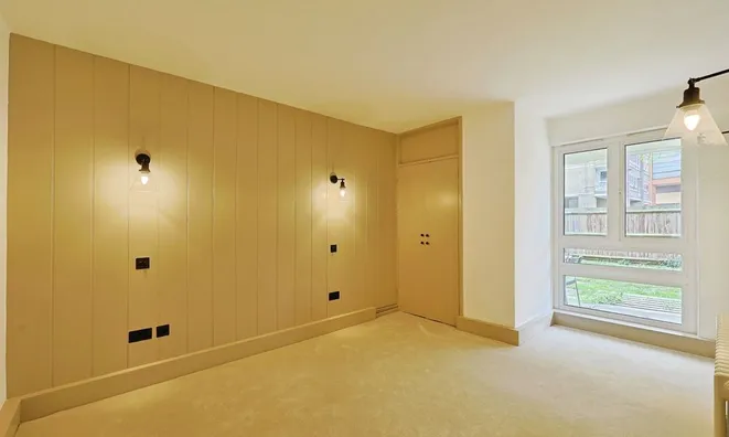 Недвижимость Shuttleworth Road: 11