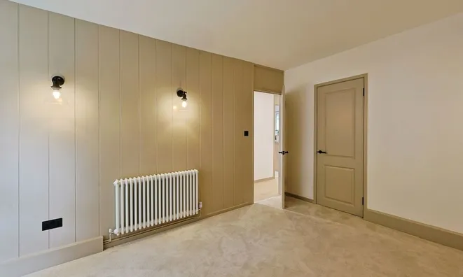 Недвижимость Shuttleworth Road: 15