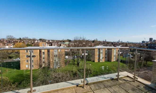 Недвижимость Winchelsea Road: 10