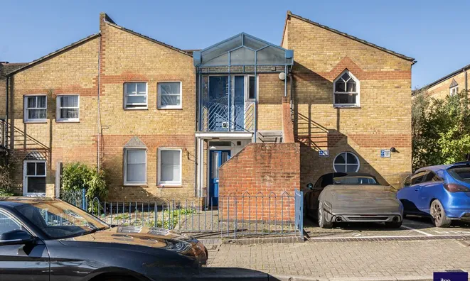 Недвижимость Highcroft Road: 7