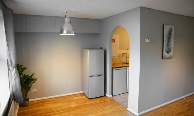 Недвижимость Shaftesbury Gardens, London, 6: 9