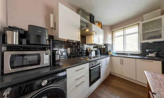 Недвижимость Brixton Road: 13