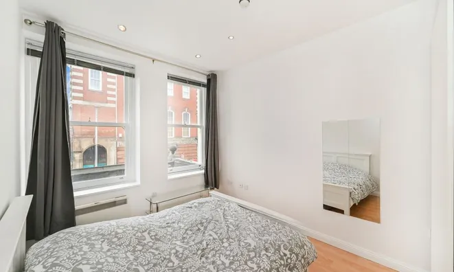 Недвижимость St Johns Hill: 3