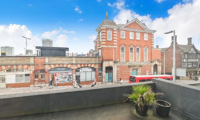 Недвижимость St Johns Hill: 7