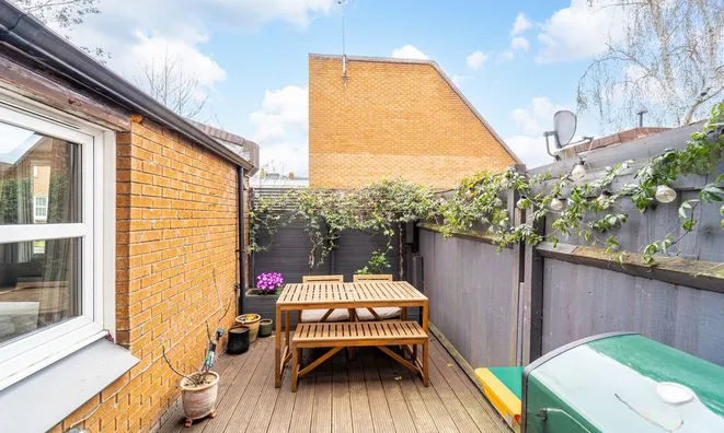 Недвижимость Vulcan Way, Islington: 8