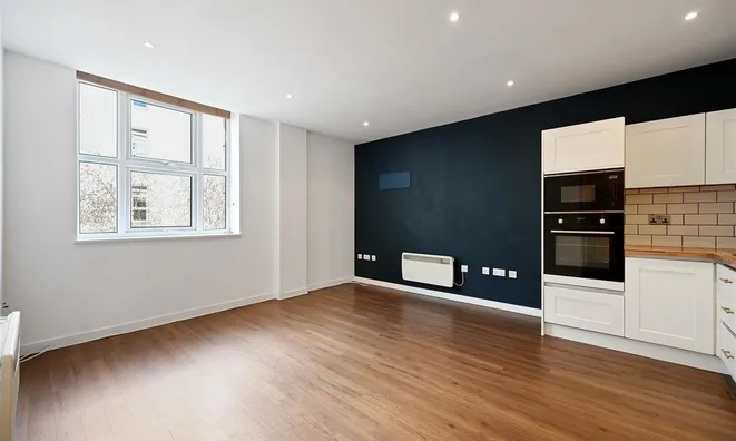 Недвижимость Bromyard House, Bromyard Avenue: 2