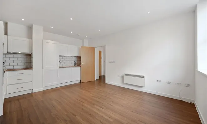 Недвижимость Bromyard House, Bromyard Avenue: 6