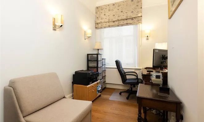 Недвижимость Carlyle Mansions, Cheyne Walk: 2