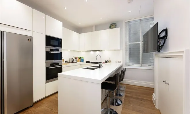 Недвижимость Carlyle Mansions, Cheyne Walk: 14