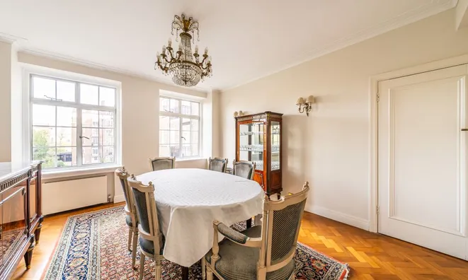 Недвижимость 42 Cheyne Walk: 42
