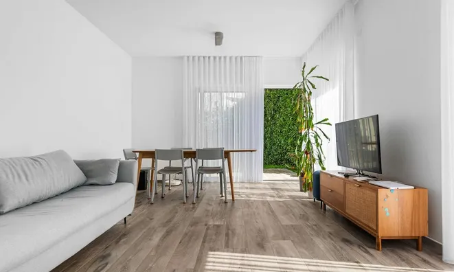 Недвижимость House 4 bedrooms for sale in Alzingen: 4