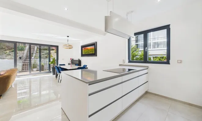 Недвижимость Apartment 5 bedrooms for sale in Luxembourg-Eich: 5