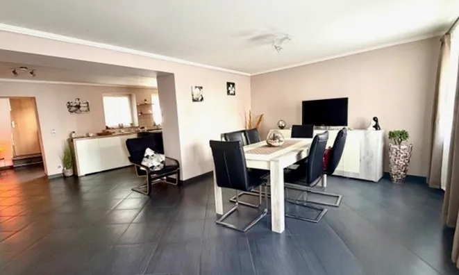 Недвижимость House 4 bedrooms for sale in Remich: 1