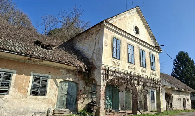 Недвижимость Поместье Кметияново Нижняя Либна: 3