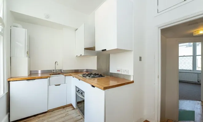 Недвижимость Devonport Road Shepherds Bush: 3