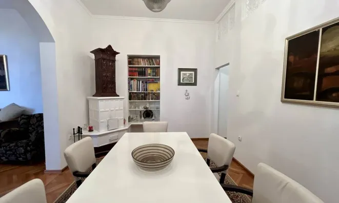 Недвижимость Трёхкомнатная квартира Центр: 12