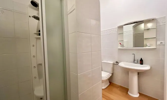 Недвижимость Трёхкомнатная квартира Центр: 18