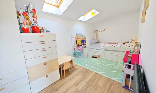 Недвижимость Четырёхкомнатная квартира с террасой в Пиране: 10