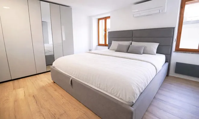 Недвижимость Четырёхкомнатная квартира с террасой в Пиране: 12