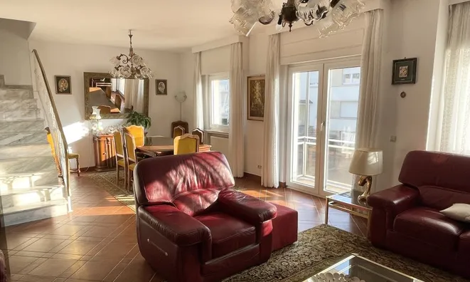 Недвижимость Duplex 5 bedrooms for sale in Luxembourg-Limpertsberg: 1