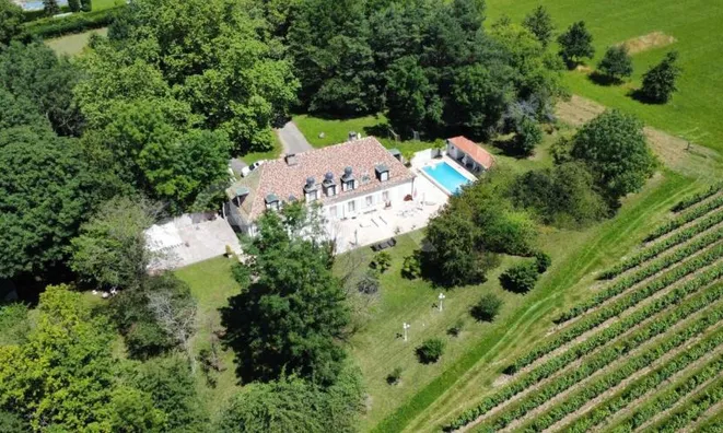 Недвижимость Single house: 3