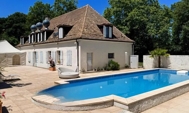 Недвижимость Single house: 4