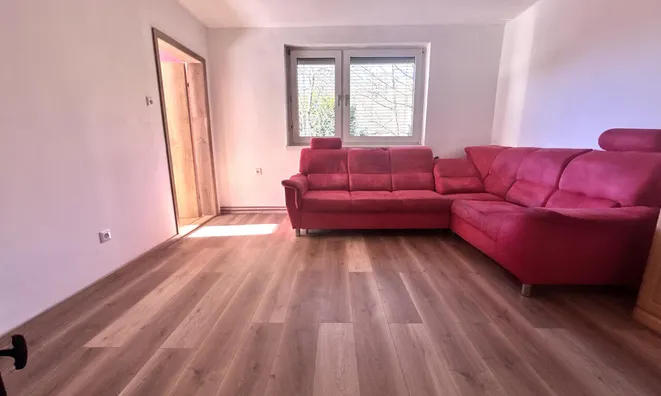 Недвижимость Лока при Зиданем Мосту: 11