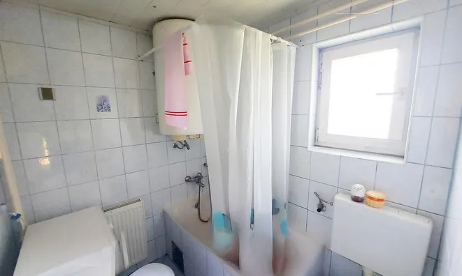 Недвижимость Шомат.: 16