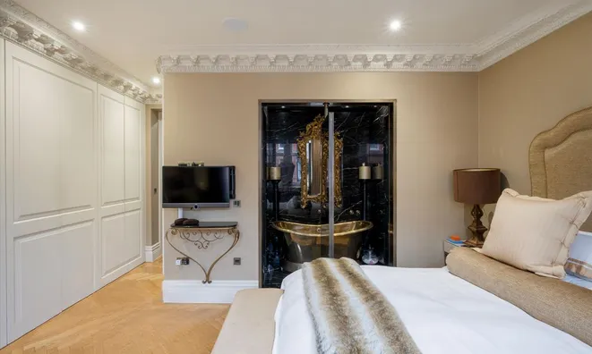 Недвижимость Empire House, North Terrace: 3