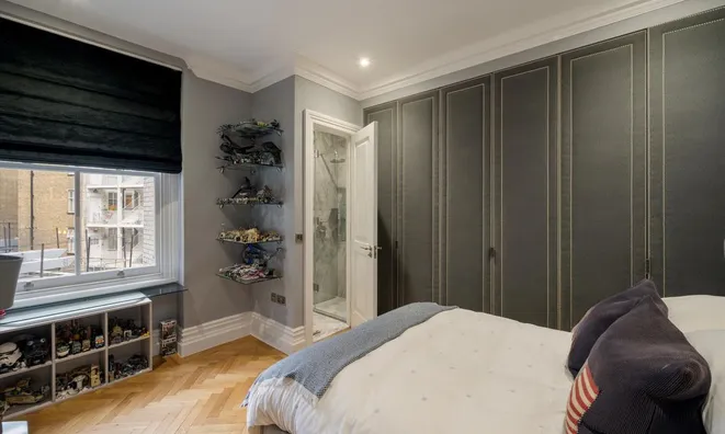 Недвижимость Empire House, North Terrace: 6