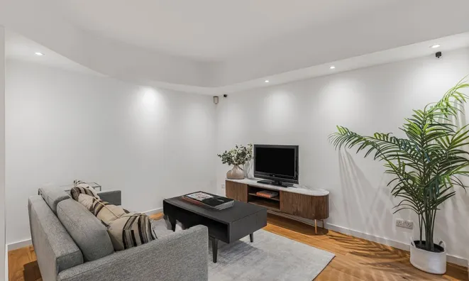 Недвижимость Seymour Walk: 15