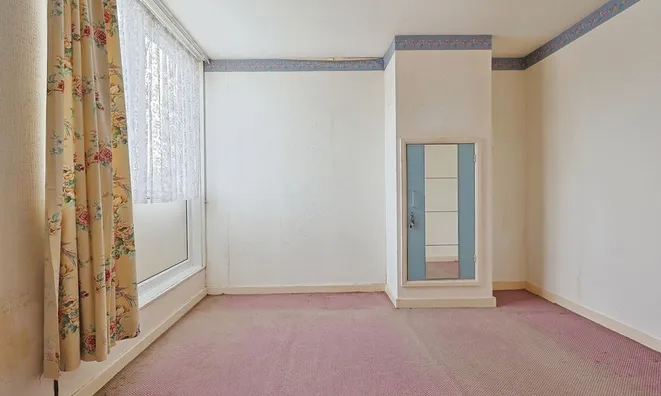 Недвижимость John Parker Square: 8