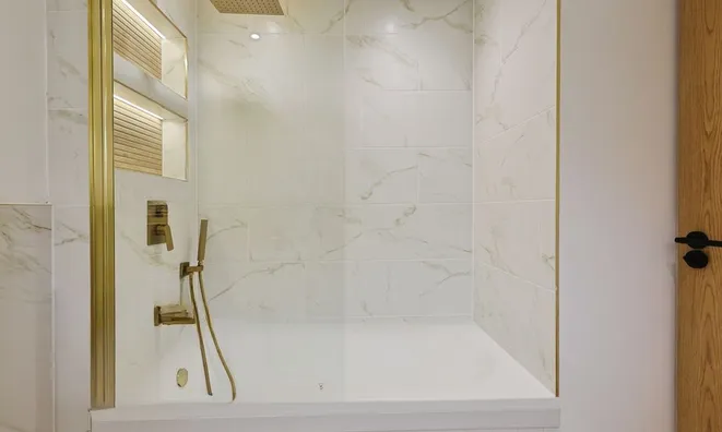 Недвижимость Elspeth Road: 3