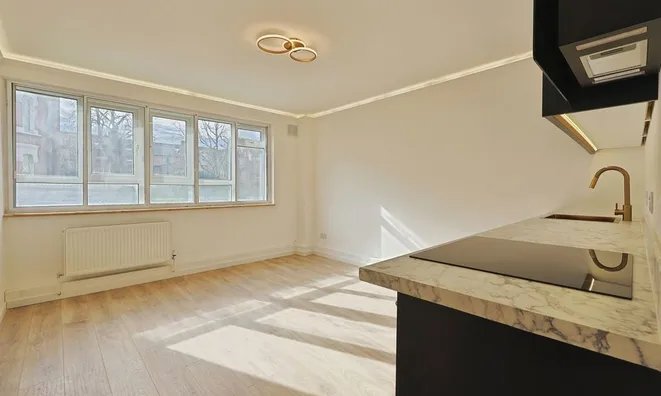 Недвижимость Elspeth Road: 8