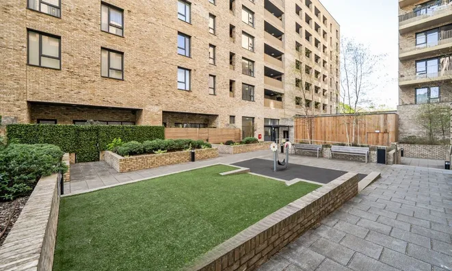 Недвижимость Osborne Road, Acton: 3