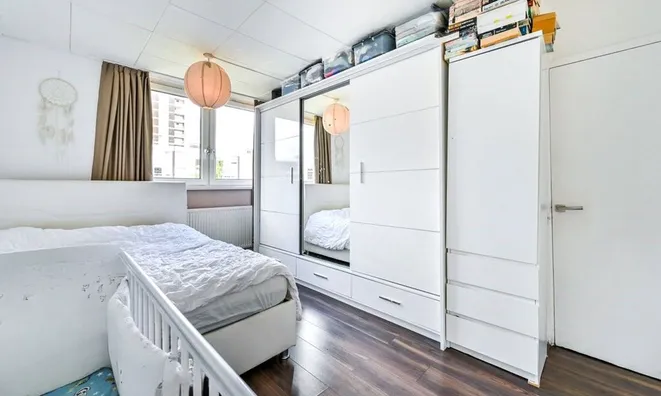 Недвижимость De Beauvoir Estate: 4