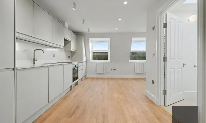 Недвижимость Battersea Park Road: 5